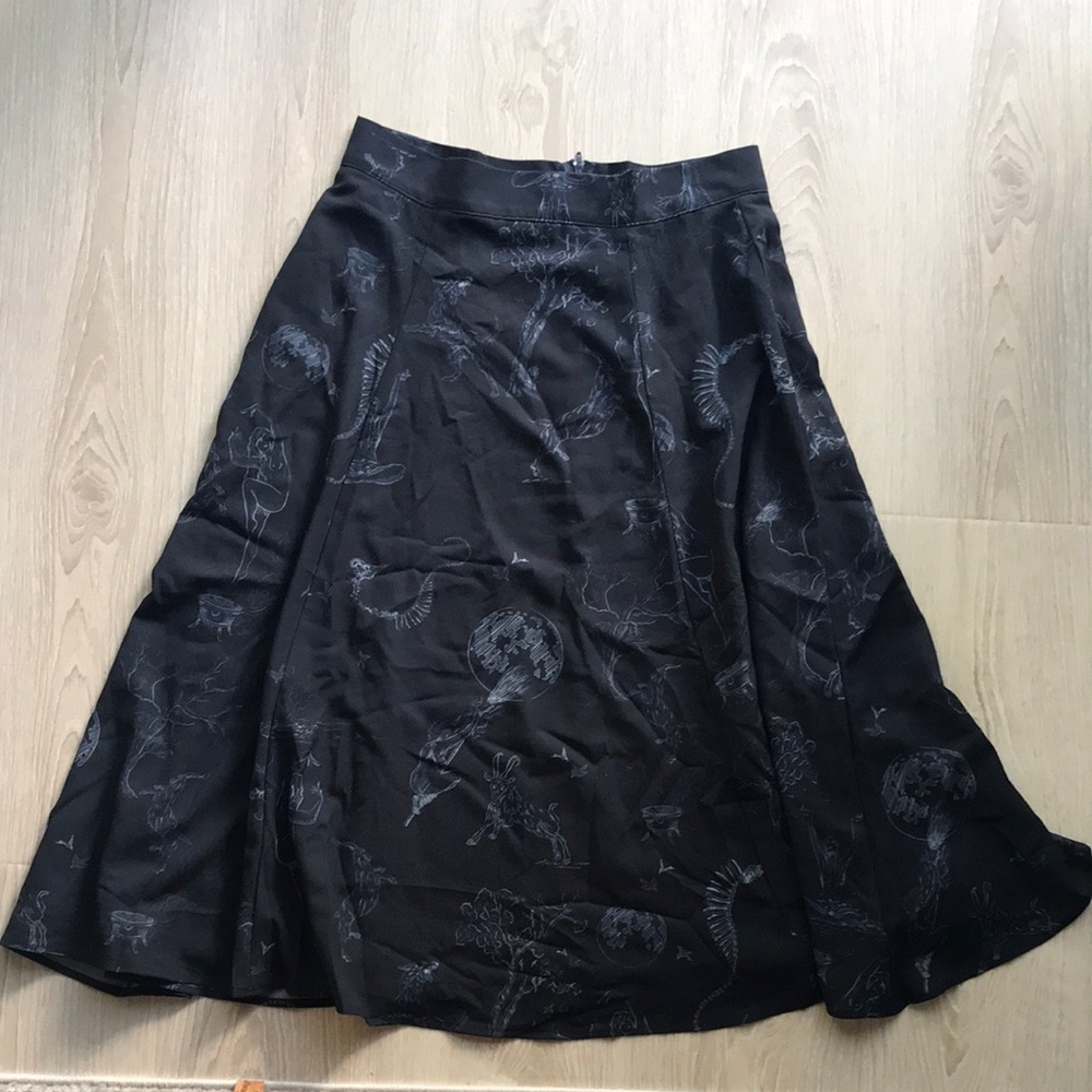 Laura Byrnes, a line skirt, size Large